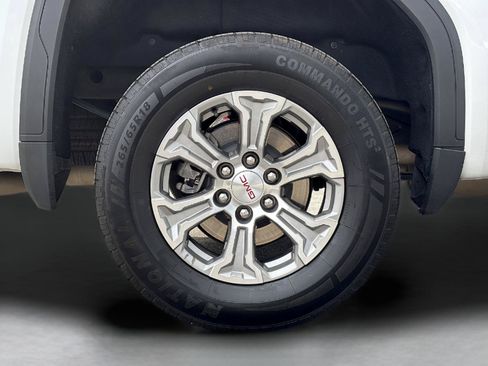 Used 2024 GMC Sierra 1500 SLT AWD/4WD image 9