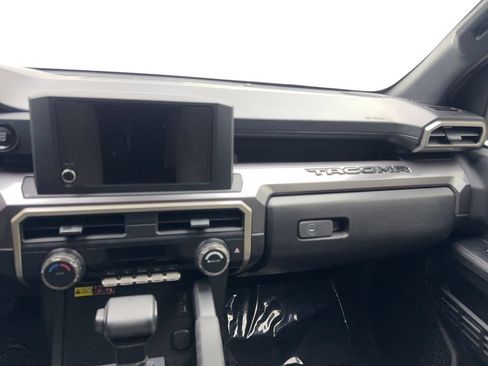 Used 2026 Toyota Tacoma SR5 AWD/4WD image 55