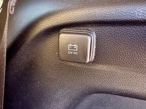 Used 2021 Jeep Grand Cherokee L Limited image 16