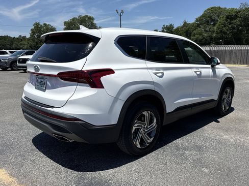 Used 2023 Hyundai Santa Fe SE FWD image 5