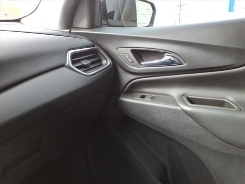 Used 2022 Chevrolet Equinox LT image 28