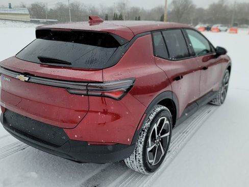 New 2026 Chevrolet Equinox EV LT image 12