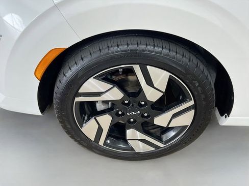 Used 2023 Kia Soul GT-Line image 30