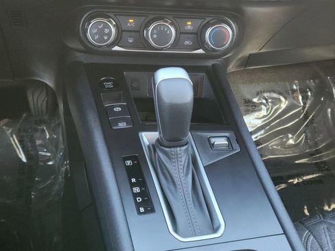 Certified 2025 Nissan Kicks SV image 21