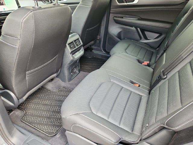 New 2026 Volkswagen Atlas Cross Sport SEL R-Line AWD/4WD image 8