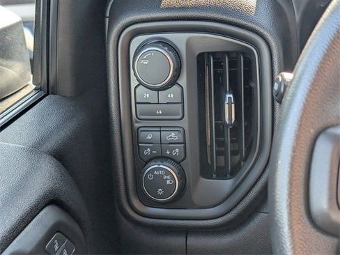 Certified 2024 Chevrolet Silverado 2500 Custom w/ Custom Value Package image 21