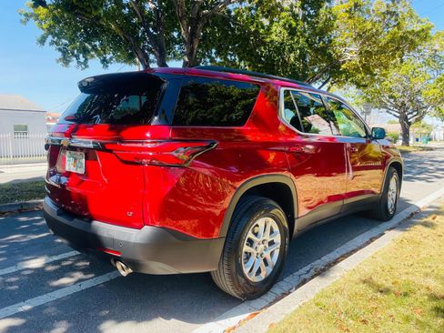 Used 2023 Chevrolet Traverse LT image 5