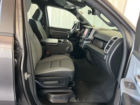Used 2022 RAM 1500 Big Horn AWD/4WD image 18