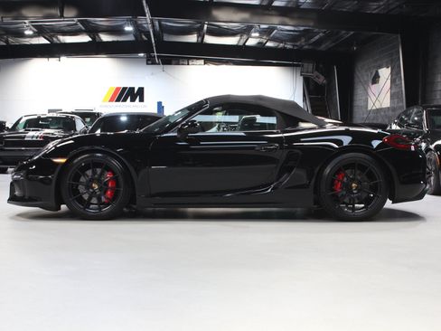 Used 2016 Porsche Boxster Spyder RWD image 4
