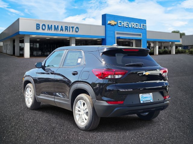 New 2026 Chevrolet TrailBlazer LS w/ LS Convenience Package FWD image 3