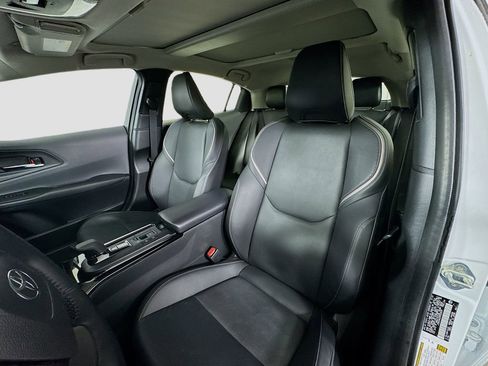 Used 2024 Toyota Prius Limited w/ Limited Premium Package image 21