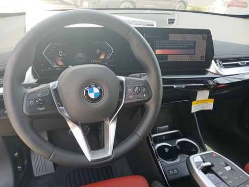 New 2025 BMW X1 xDrive28i w/ Technology Package image 18
