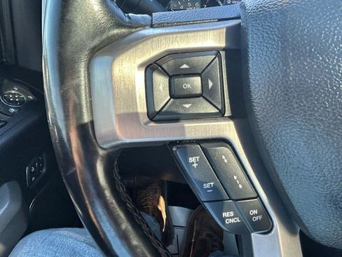 Used 2017 Ford F150 Platinum w/ Technology Package AWD/4WD image 18