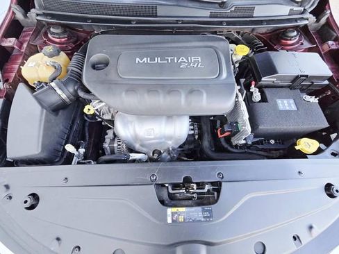 Used 2015 Chrysler 200 Limited w/ Convenience Group image 14