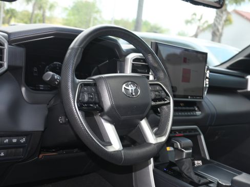 Used 2024 Toyota Tundra Platinum AWD/4WD image 9