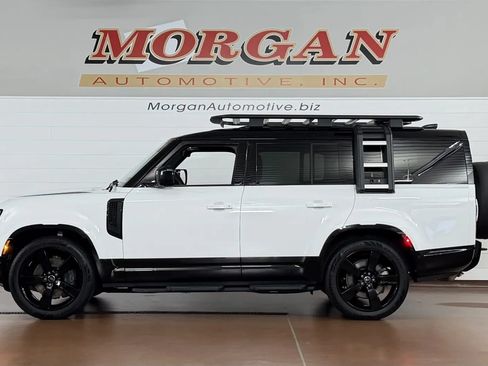 Used 2025 Land Rover Defender 130 X-Dynamic SE AWD/4WD image 6