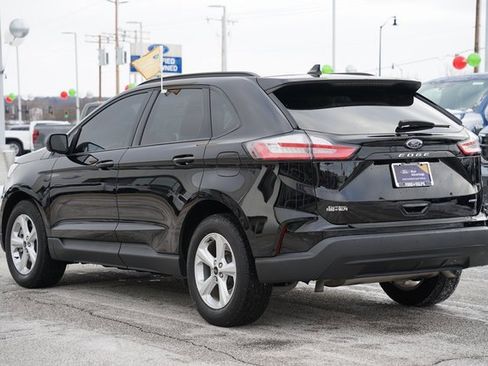 Certified 2023 Ford Edge SE image 5