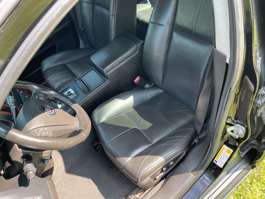 Used 2006 Cadillac STS V8 w/ Preferred Equipment Group RWD image 19