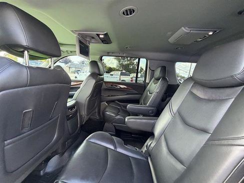 Used 2015 Cadillac Escalade ESV Luxury AWD/4WD image 28