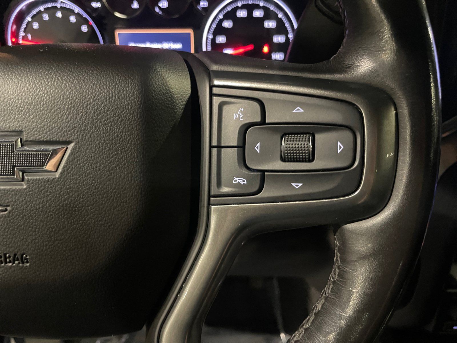 Used 2019 Chevrolet Silverado 1500 LT Trail Boss AWD/4WD image 11