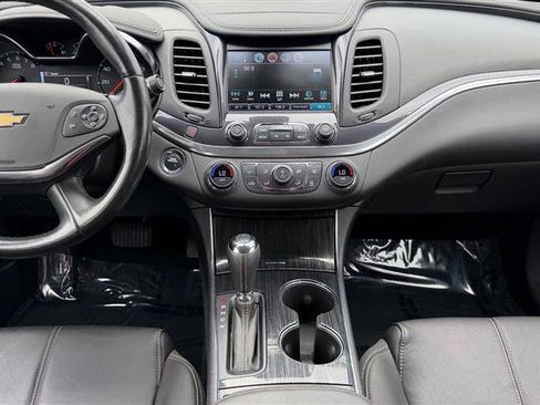 Used 2018 Chevrolet Impala LT w/ LT Leather Package FWD image 25