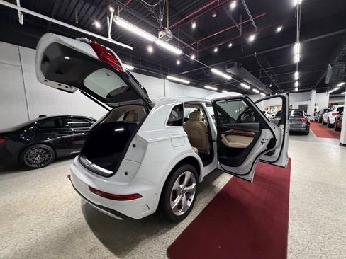 Used 2021 Audi Q5 Prestige w/ Prestige Package AWD/4WD image 64