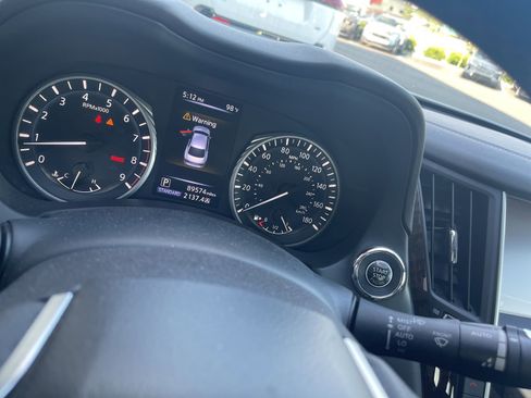 Used 2018 INFINITI Q50 Luxe RWD image 8