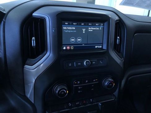 Used 2019 Chevrolet Silverado 1500 Custom Trail Boss image 21