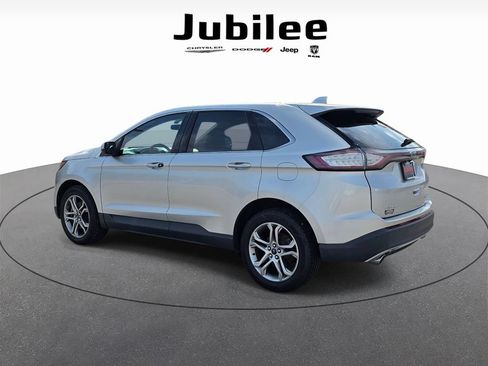 Used 2016 Ford Edge Titanium FWD image 4