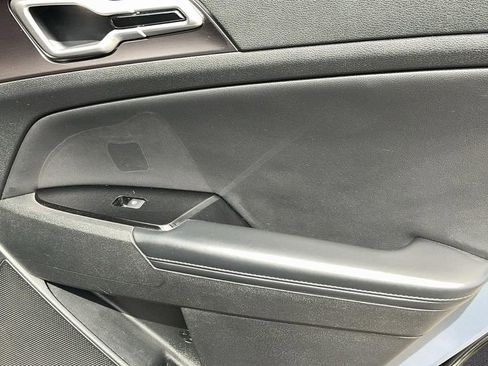 Used 2023 Kia Sportage EX FWD image 18