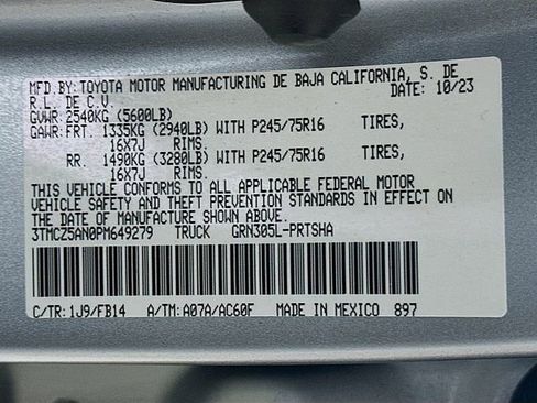 Used 2023 Toyota Tacoma SR AWD/4WD image 31
