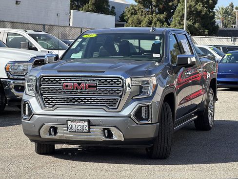 Used 2019 GMC Sierra 1500 Denali w/ Denali Ultimate Package AWD/4WD image 3