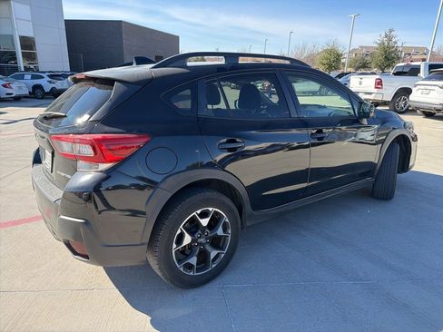 Used 2020 Subaru Crosstrek 2.0i Premium image 3