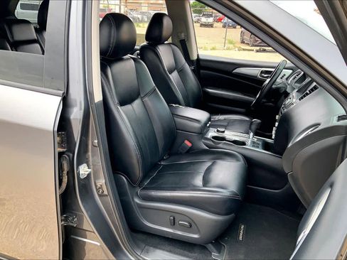 Used 2019 Nissan Pathfinder SL AWD/4WD image 9