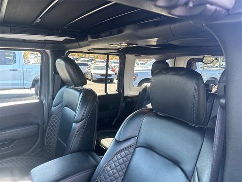 Used 2022 Jeep Wrangler Unlimited Sahara image 18