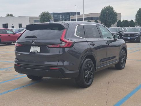 Used 2026 Honda CR-V LX image 6