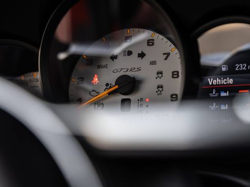 Certified 2016 Porsche 911 GT3 RS RWD image 37