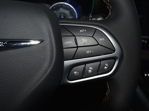 New 2026 Chrysler Pacifica Pinnacle w/ Trailer Tow Group image 18