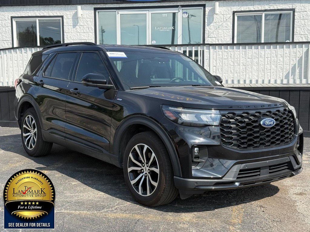 Used 2025 Ford Explorer ST-Line AWD/4WD image 3