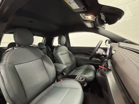 New 2025 FIAT 500 e image 5