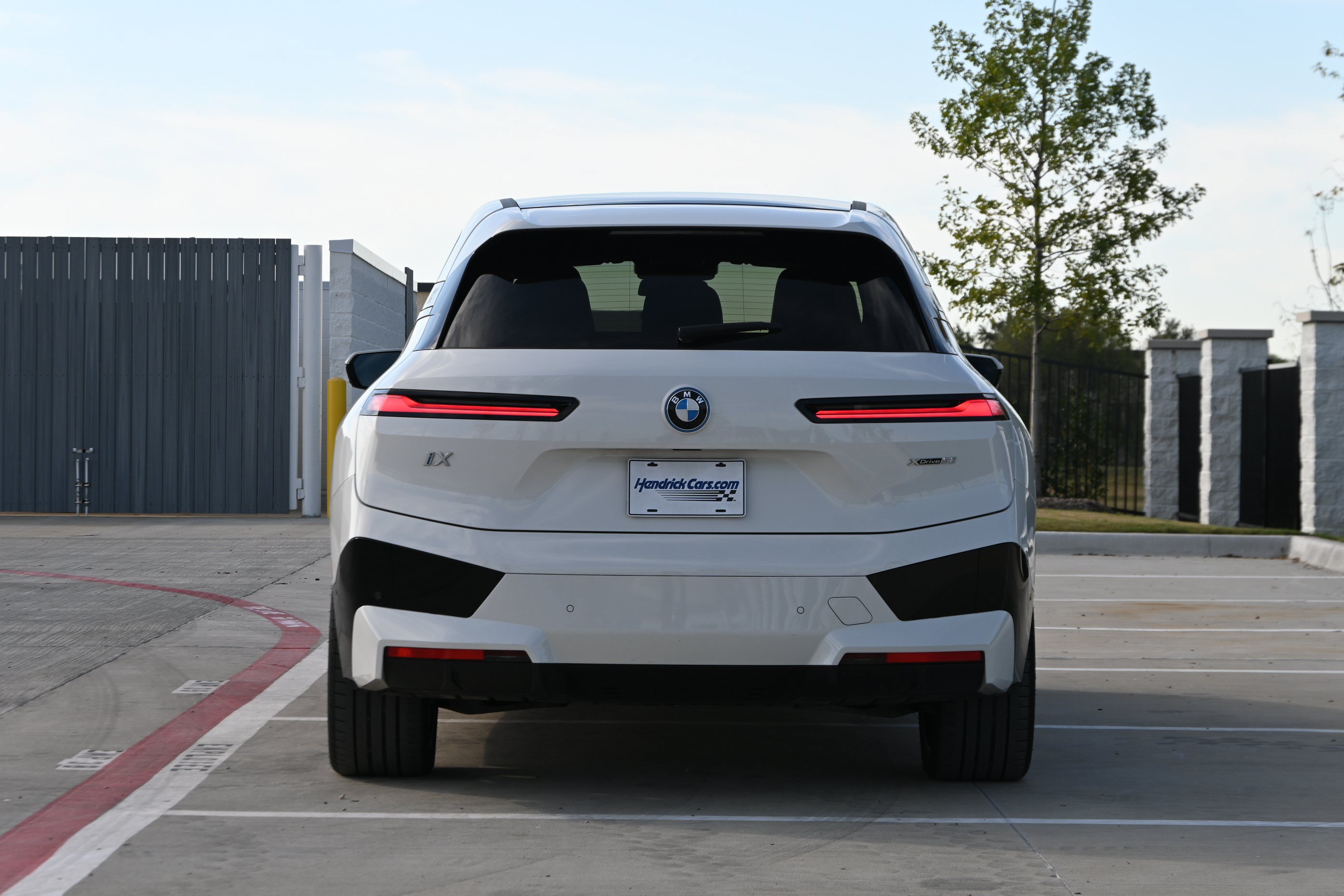 Certified 2025 BMW iX xDrive50 w/ Premium Package AWD/4WD image 8