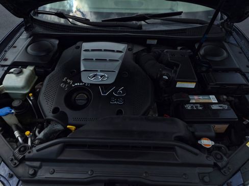 Used 2007 Hyundai Azera Limited FWD image 23