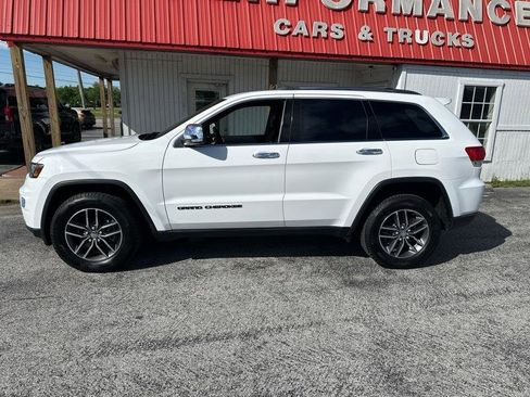 Used 2018 Jeep Grand Cherokee Limited w/ Luxury Group II AWD/4WD image 14