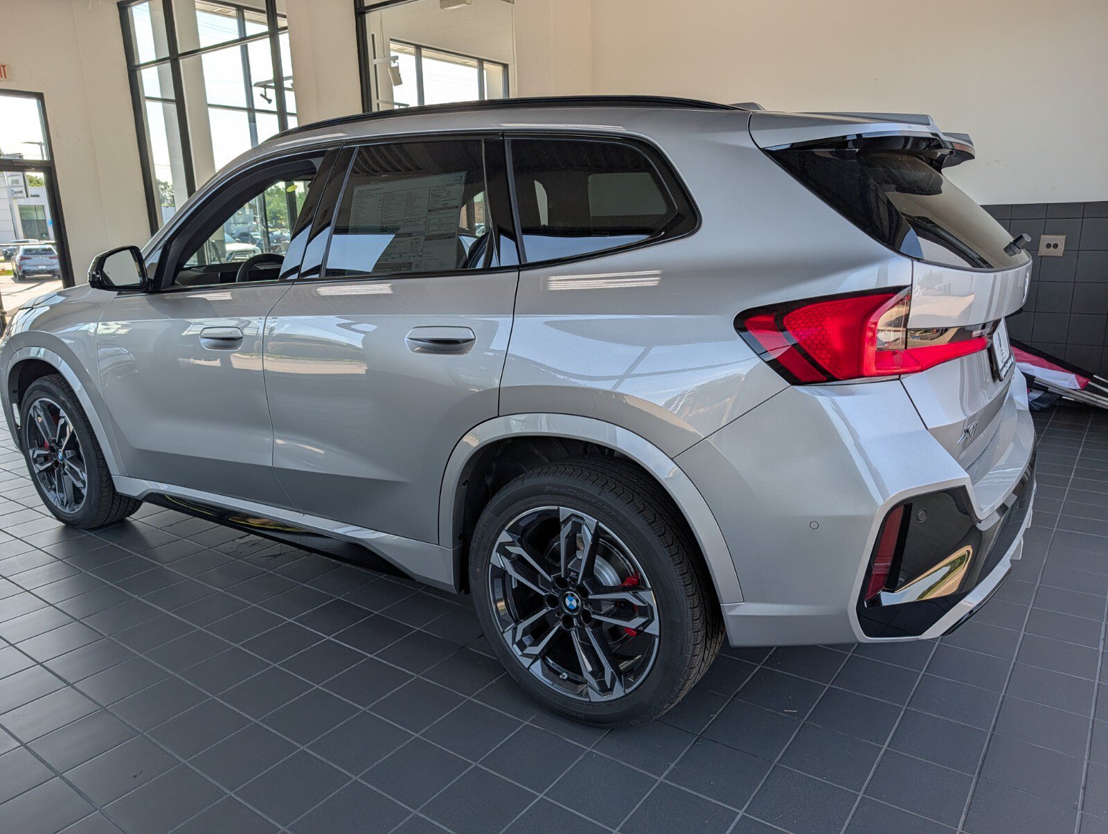 New 2027 BMW X1 xDrive28i AWD/4WD image 6