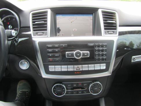 Used 2015 Mercedes-Benz ML 350 2WD image 16