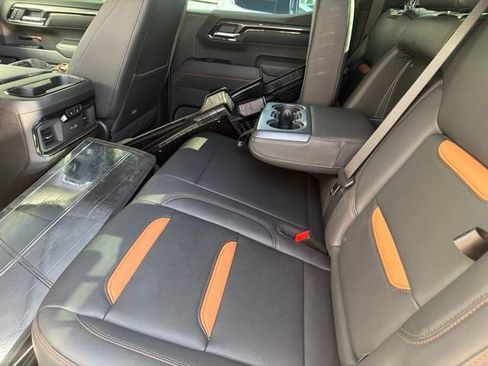 Used 2025 GMC Sierra 1500 AT4 AWD/4WD image 19
