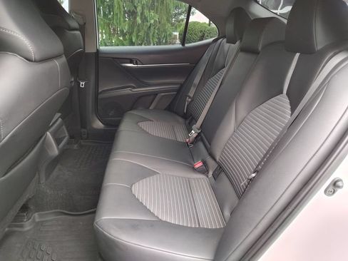 Used 2024 Toyota Camry SE FWD image 17