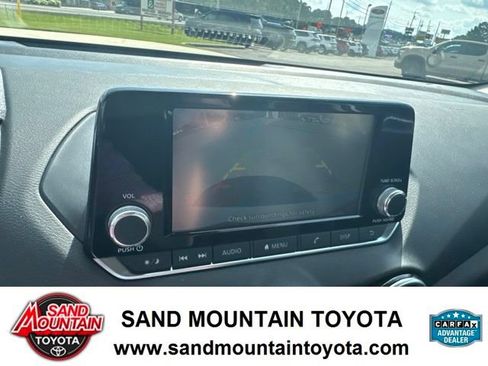 Used 2024 Nissan Sentra S FWD image 23