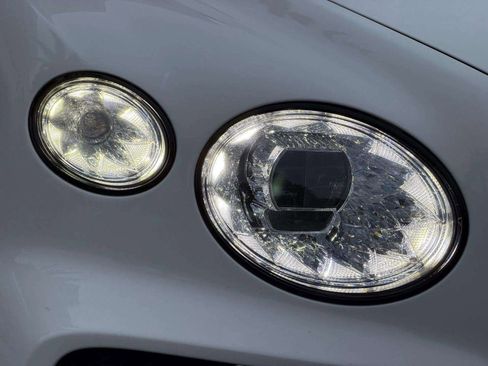 Certified 2022 Bentley Bentayga image 50