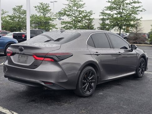 Used 2021 Toyota Camry LE FWD image 7
